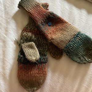 Hand knit Mittens